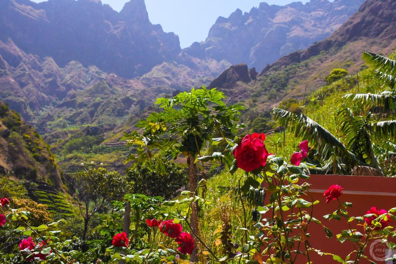 Bed and Breakfast casa xoxo Ribeira Grande Exterior foto